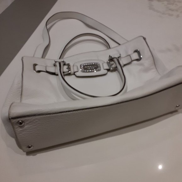 Michael Kors white leather medium bag with silver chain detail - Picture 9 of 13